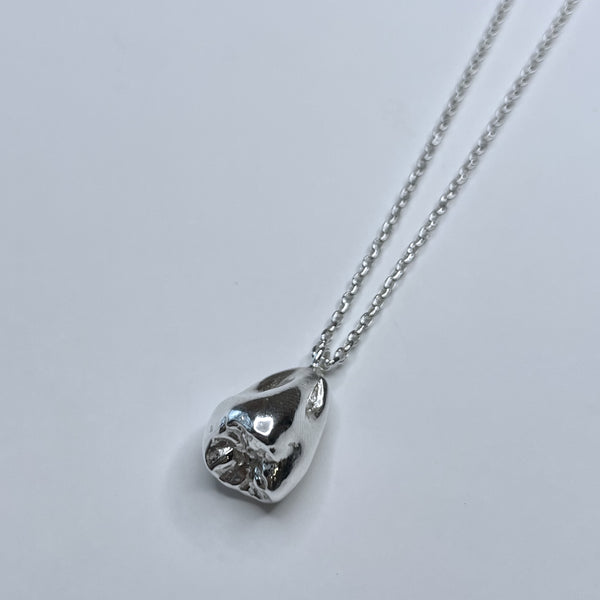 BEBE MAE - TOOTH PENDANT *NEW*