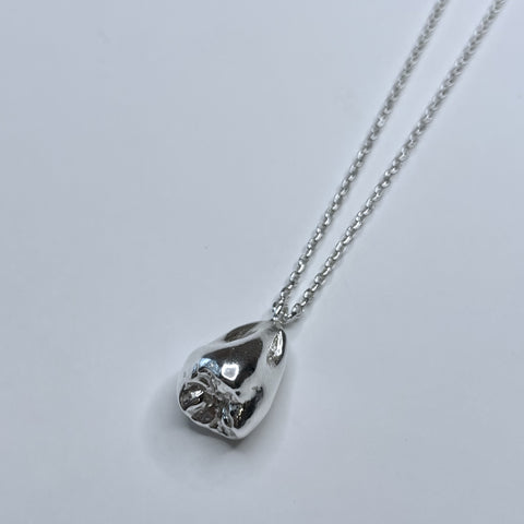 BEBE MAE - TOOTH PENDANT *NEW*