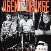 AGENT ORANGE-LIVING IN DARKNESS CD VG