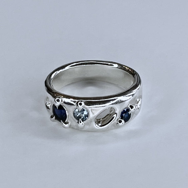 BEBE MAE - CAVITY RING SAPPHIRE IOLITE ZIRCON *NEW*