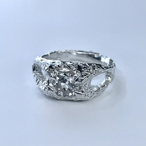 BEBE MAE - DIVINATION RING WHITE SAPPHIRE *NEW*