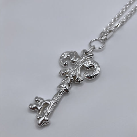 BEBE MAE - KEY PENDANT *NEW*
