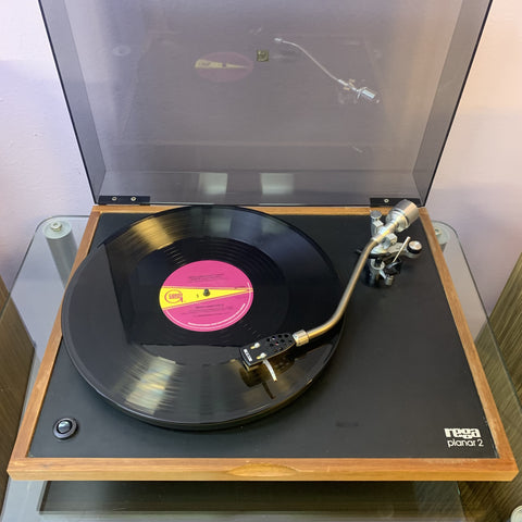 REGA PLANAR 2 TURNTABLE- 2ND HAND