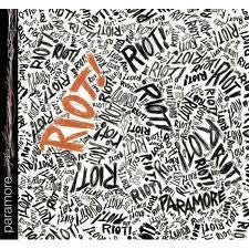 PARAMORE-RIOT CD VG